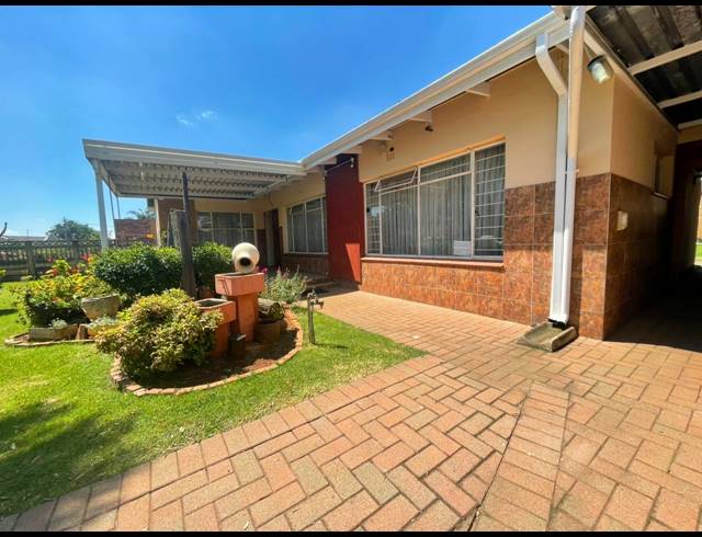 3 BEDROOM HOUSE FOR SALE IN CASSELDALE